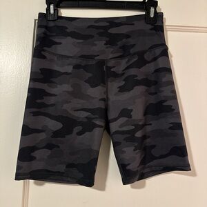 SO Camo Biker Short - Size Small